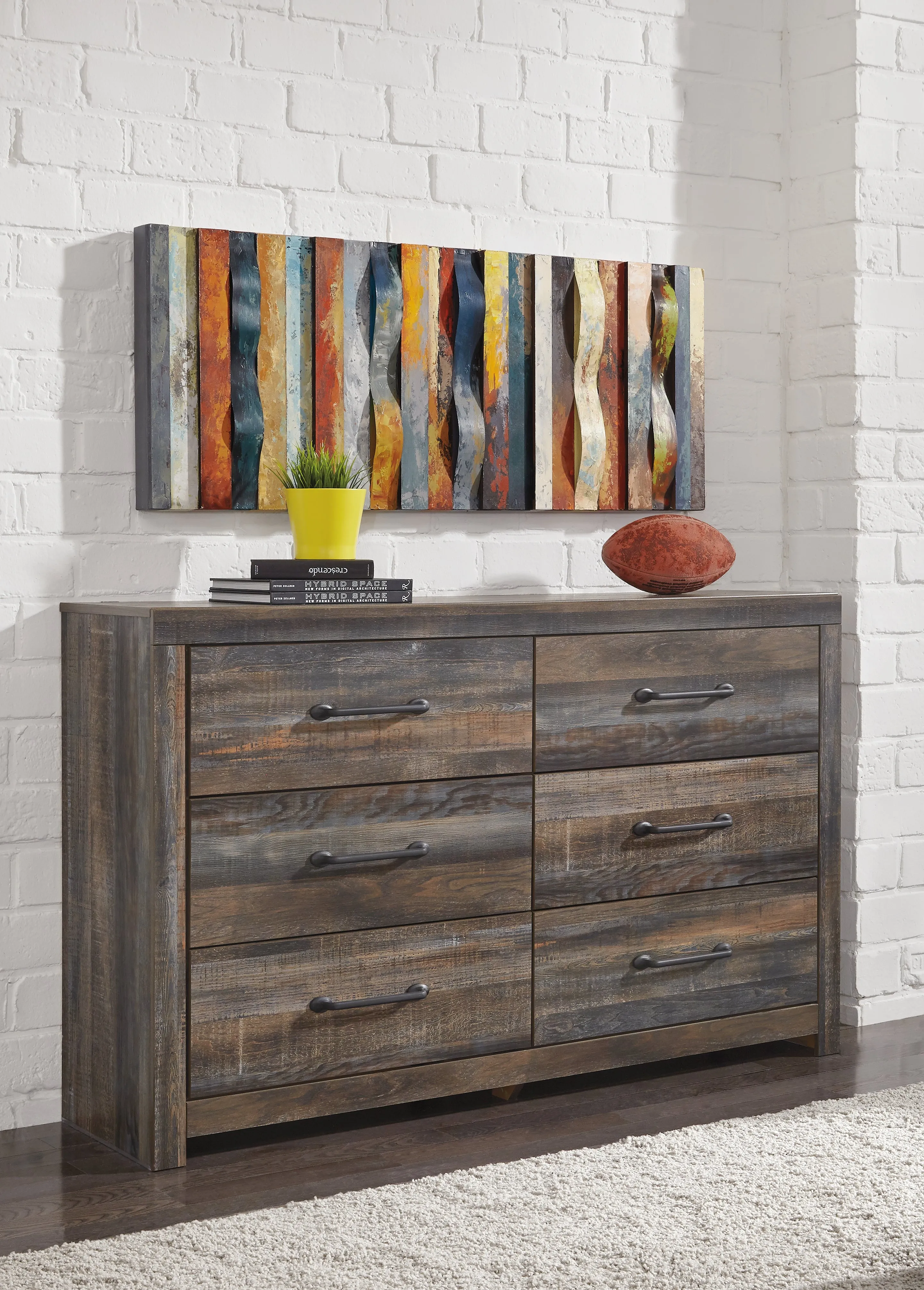 Drystan Queen Panel Bed with Dresser and Nightstand in Multi