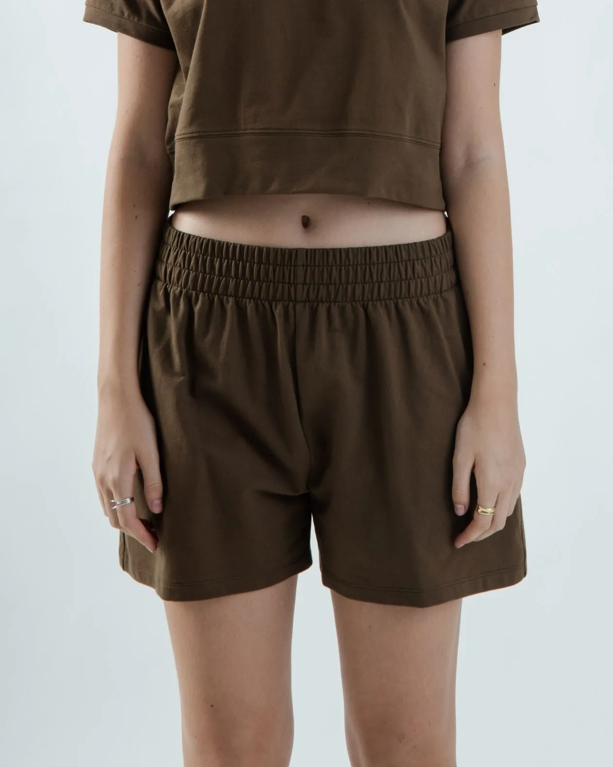 Elastic Waist Cotton Wide Leg Shorts (Dark Brown)