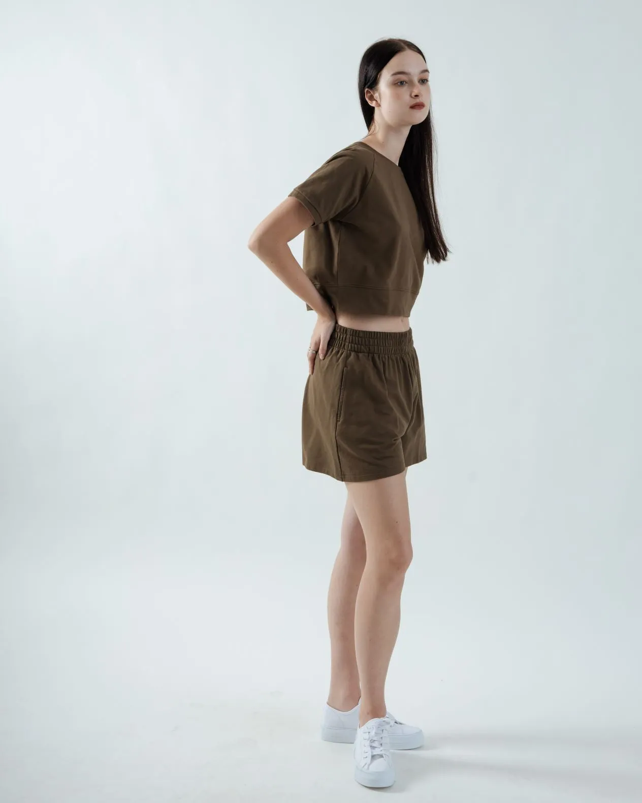 Elastic Waist Cotton Wide Leg Shorts (Dark Brown)
