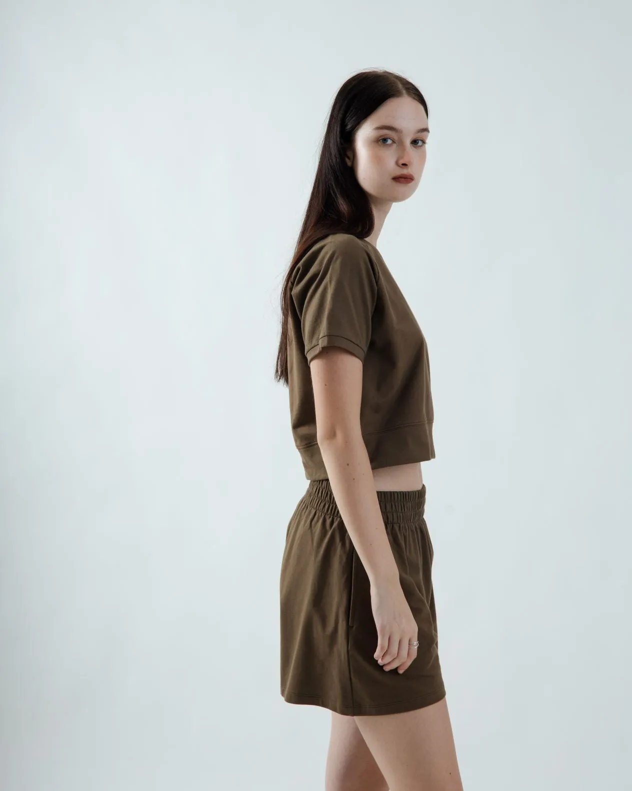 Elastic Waist Cotton Wide Leg Shorts (Dark Brown)