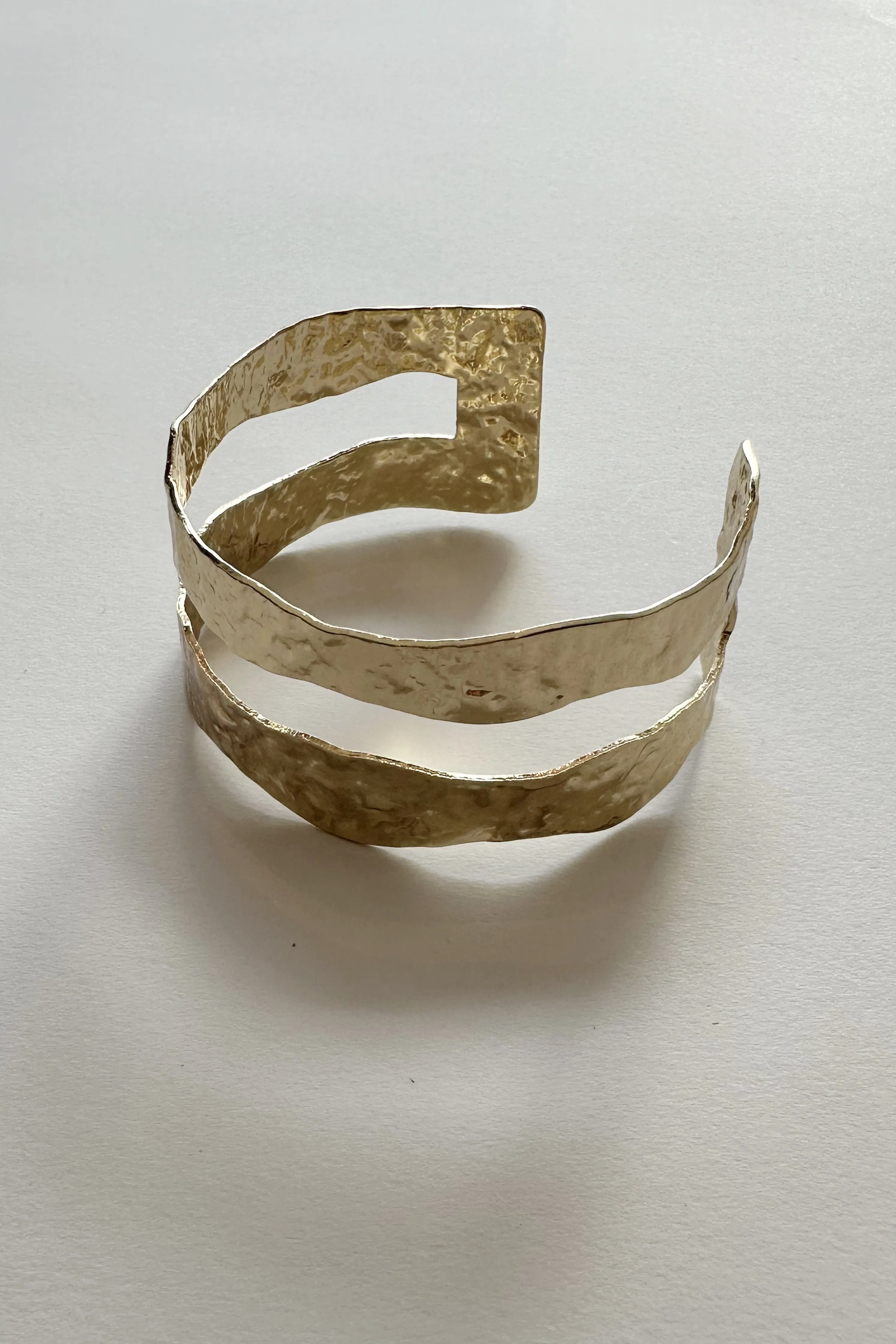 GoldenGlam Cuff