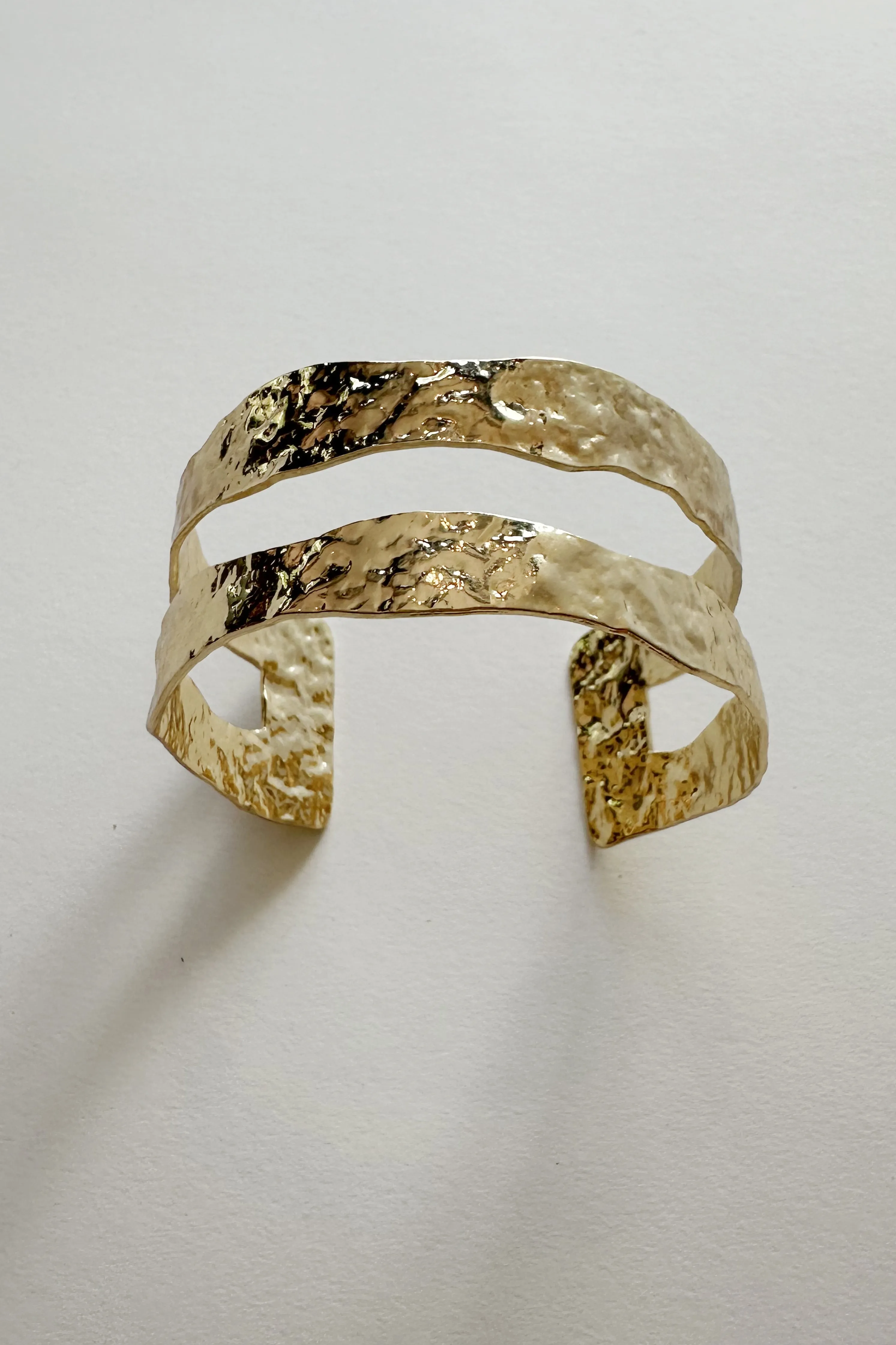 GoldenGlam Cuff