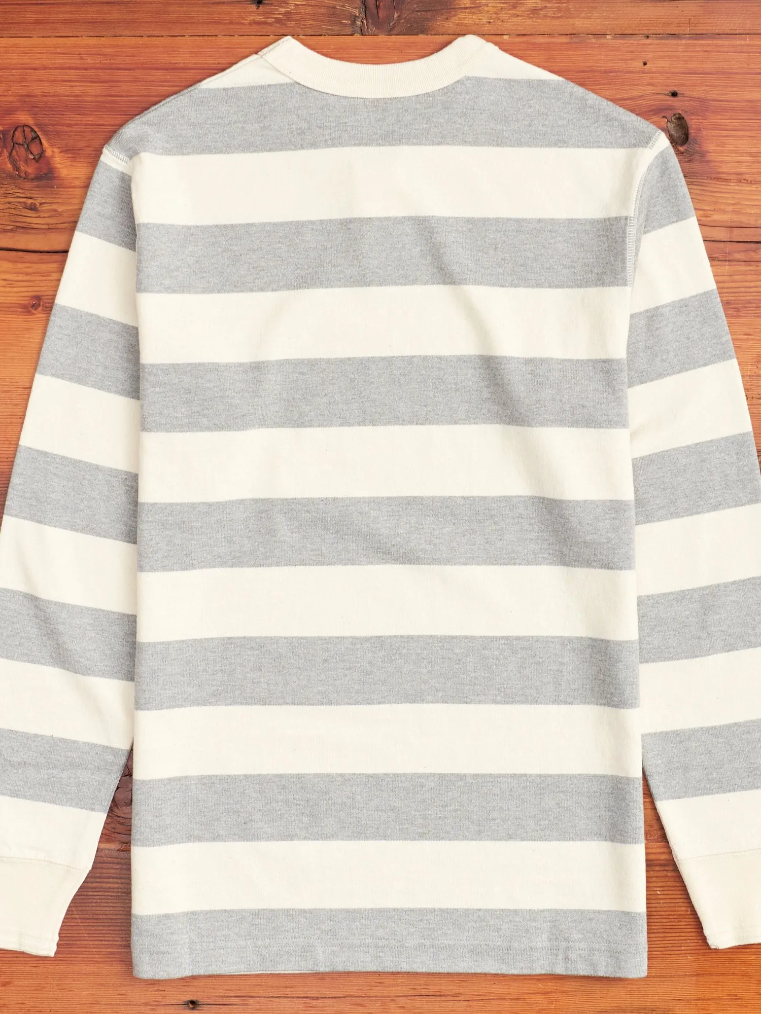 Striped Border Long Sleeve T-Shirt in Heather Grey