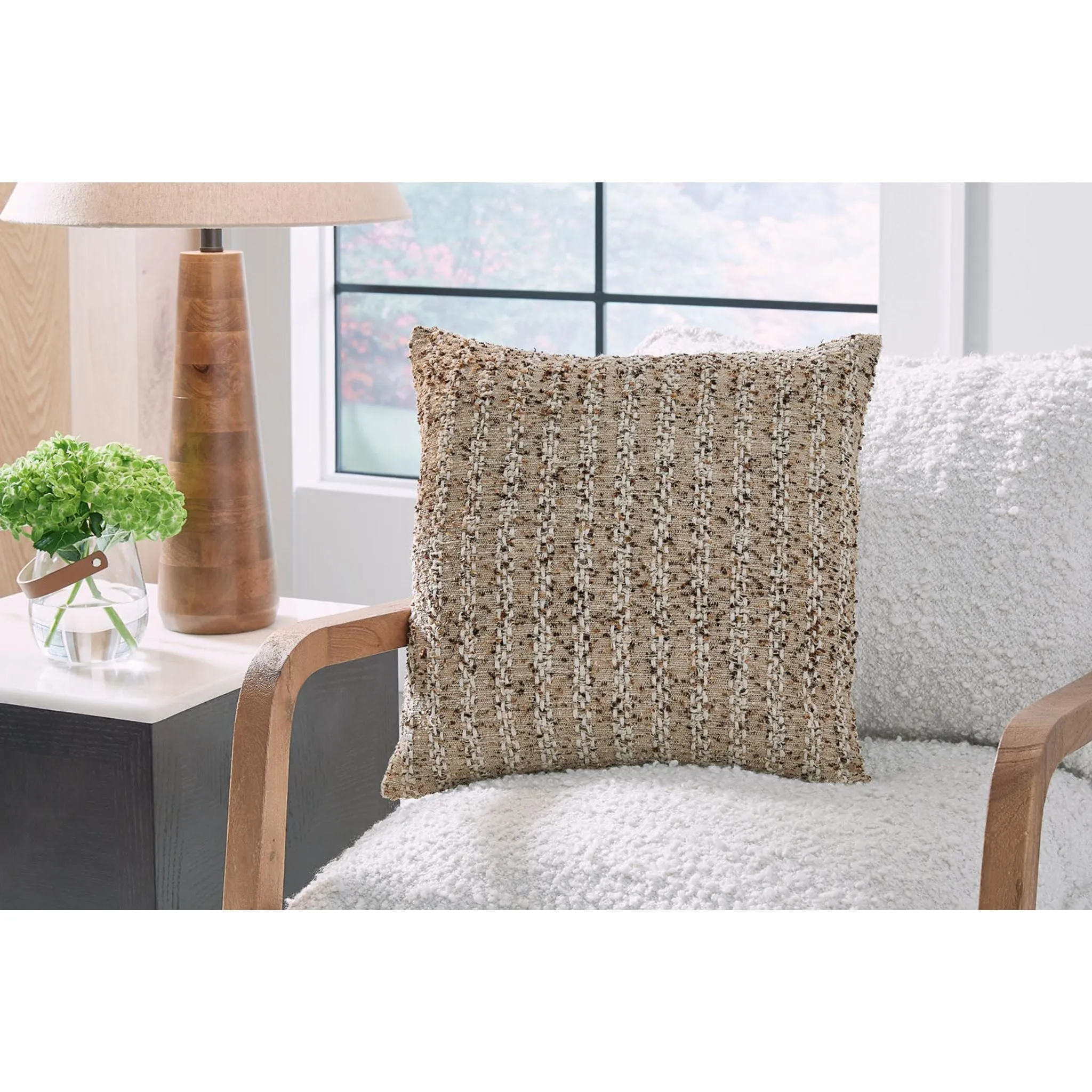 Vorlane Pillow